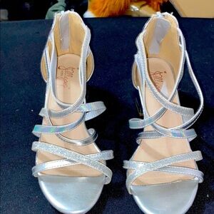 JELLYPOP FOR KIDS FIRLS SIZE 4M Silver Strappy Sandals BACK ANKLE ZIPPER CLEAN